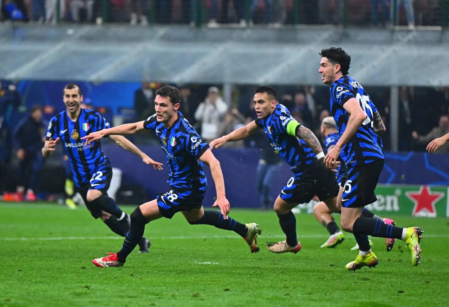 Phòng thủ kiên cường